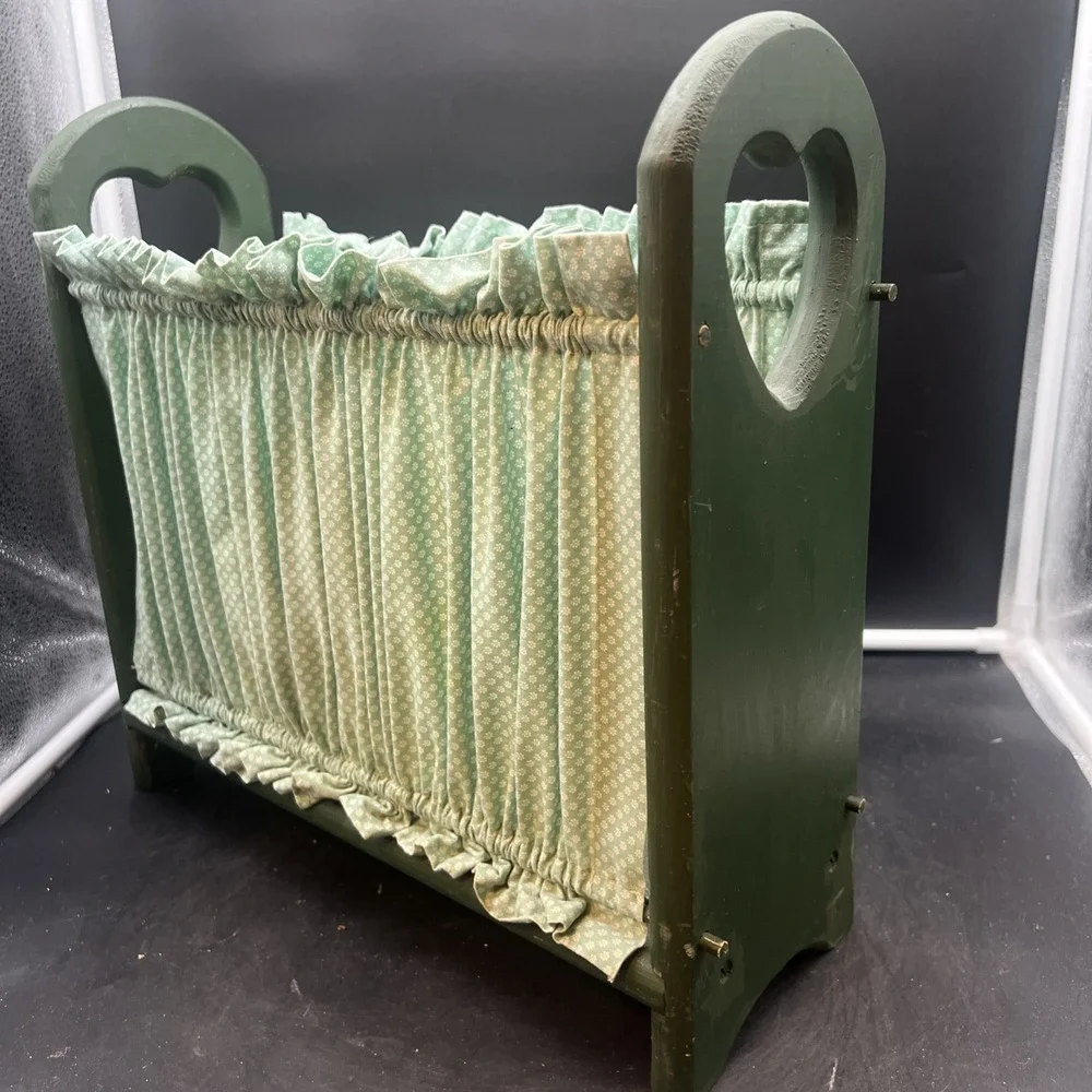 VTG Curtain Magazine Holder Hearts Ditsy Floral Cottagecore Decor Green Ruffle